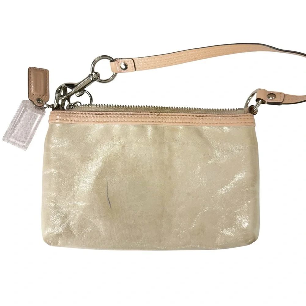 Coach Poppy Y2K‎ Wristlet